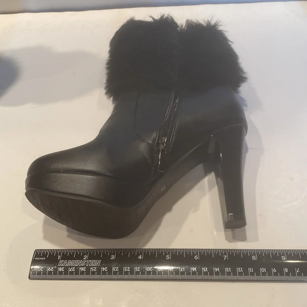 Meechi Black Faux Leather High Heel Platform Bootie - Picture 5 of 13
